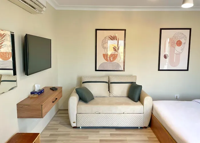 Settle Inn Sodic Eastown Studio